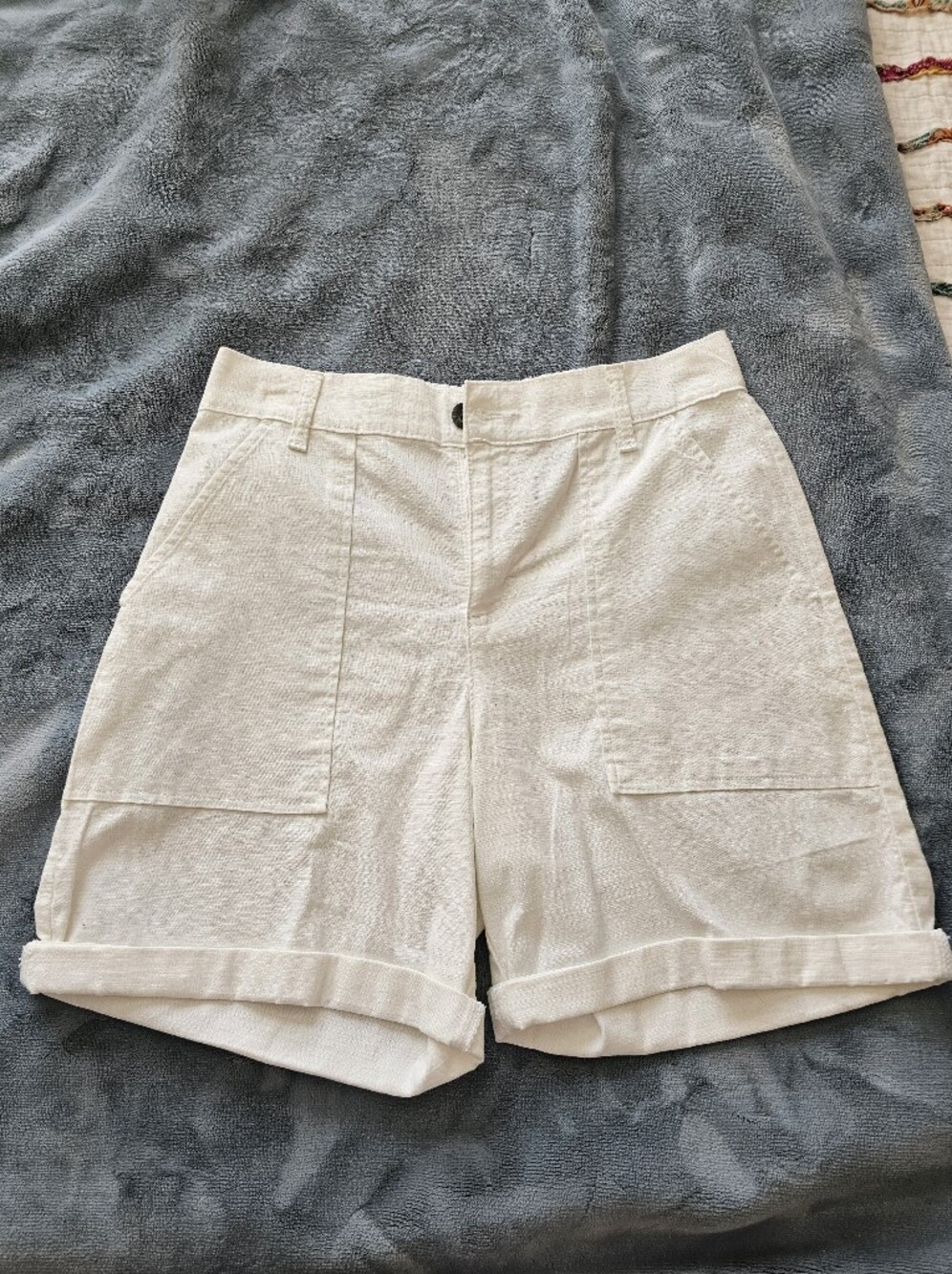 🤍 Lee White Shorts New Without Tag